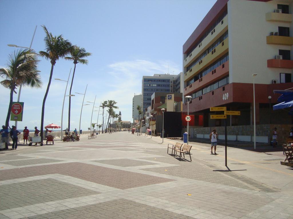 Flat Na Barra Aparthotel Salvador Exterior photo